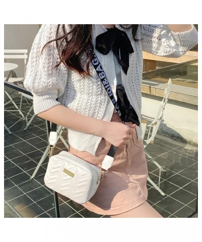 Women's Fashionable Single Shoulder Bag with Zipper ClosureUnique Patterned Strap Suitable for Fashion Enthusiasts White $7.5...