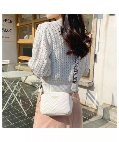 Women's Fashionable Single Shoulder Bag with Zipper ClosureUnique Patterned Strap Suitable for Fashion Enthusiasts White $7.5...